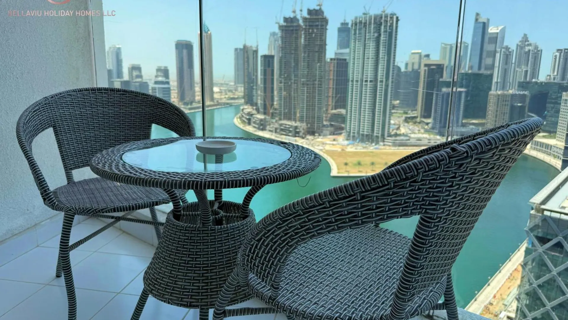 Canal-View Studio Business Bay Dubai