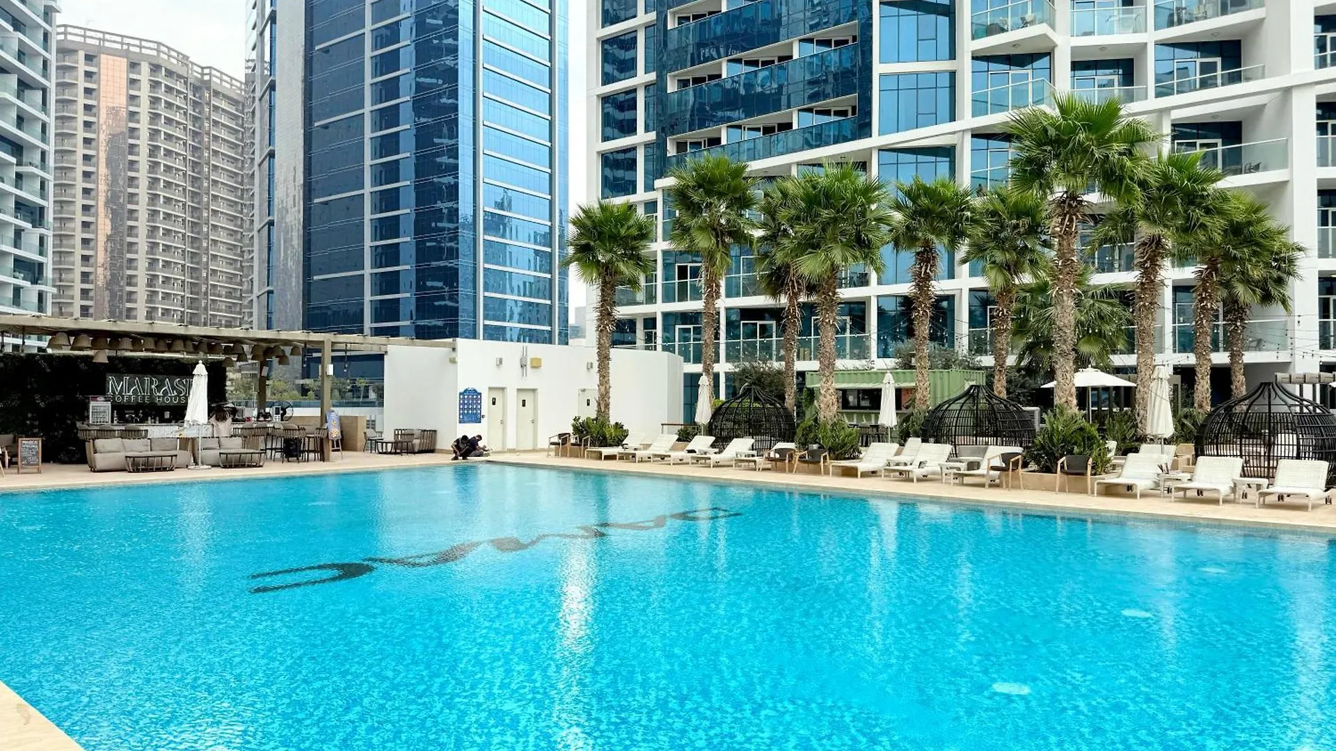 Canal-View Studio Business Bay Dubai
